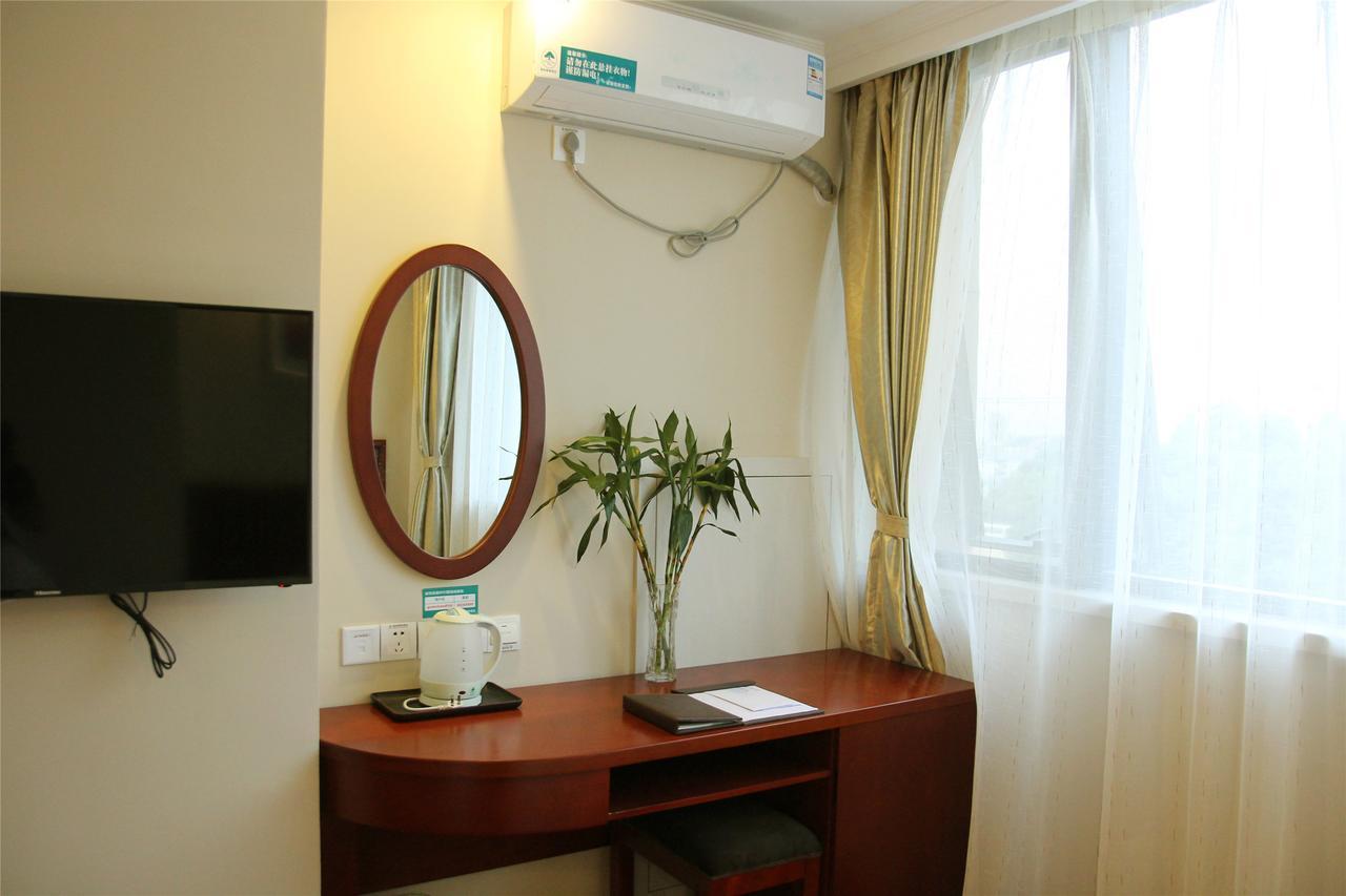 Greentree Inn Beijing Fengtai Dacheng Road Huanleshuimofang Business Hotel Exterior photo
